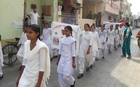 ਐਨ.ਸੀ.ਸੀ ਕੈਡਿਟਾਂ ਵਲੋਂ ਜਨਸੰਖਿਆ ਕੰਟਰੋਲ ਸਬੰਧੀ ਜਾਗਰੂਕਤਾ ਰੈਲੀ ਕੱਢੀ