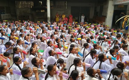 ਬੱਚਿਆਂ ਵਿੱਚ ਪਾਣੀ ਦੀ ਕਮੀ ਨੂੰ ਦੂਰ ਕਰਨ ਲਈ ਲਗਾਈ ਗਈ ਵਾਟਰ ਬੈੱਲ