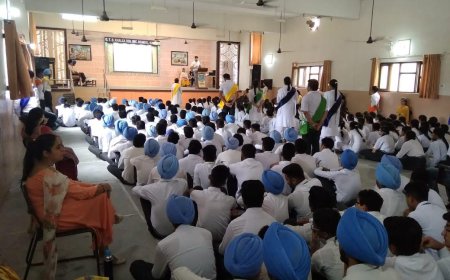 ਜੀ.ਟੀ.ਬੀ.ਖਾਲਸਾ ਪਬਲਿਕ ਸੀਨੀਅਰ ਸੈਕੰਡਰੀ ਸਕੂਲ ਵਿਖੇ ਕਰਵਾਇਆ ਗਿਆ ਕੈਂਸਰ ਜਾਗਰੂਕਤਾ ਪ੍ਰਤੀ ਸੈਮੀਨਾਰ।