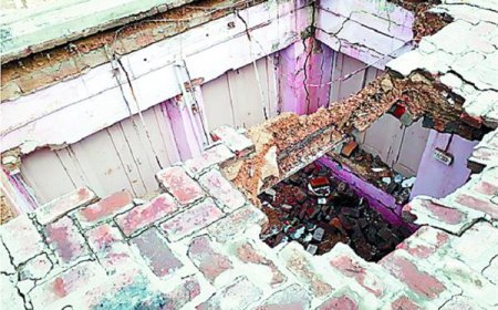 ਲਗਾਤਾਰ ਹੋ ਰਹੀ ਬਾਰਸ਼ ਕਾਰਣ 4 ਮਕਾਨਾਂ ਦੀਆਂ ਡਿੱਗੀਆਂ ਛੱਤਾਂ