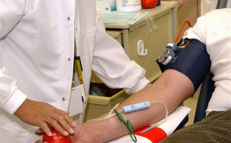 ਖ਼ੂਨਦਾਨ ਕਰਨ ਨਾਲ ਕਿਸੇ ਦੀ ਜਾਨ ਤਾਂ ਬਚ ਦੀ ਹੈ ਅਤੇ ਨਾਲ ਹੀ ਖ਼ੂਨਦਾਨ ਦੇਣ ਵਾਲੇ ਨੂੰ ਕੈਂਸਰ ਅਤੇ ਦਿਲ ਦੀਆਂ ਬਿਮਾਰੀਆਂ  ਹੋਣ ਦਾ ਖ਼ਤਰਾ ਵੀ ਘੱਟ ਜਾਂਦਾ ਹੈ।