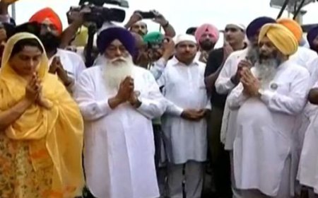 ਕੌਮਾਂਤਰੀ ਨਗਰ ਕੀਰਤਨ ਦਾ ਭਾਰਤ ਦਾਖਲ ਹੋਣ ‘ਤੇ ਸੁਖਬੀਰ ਸਿੰਘ ਬਾਦਲ ਤੇ ਹਰਸਿਮਰਤ ਕੌਰ ਬਾਦਲ ਸਮੇਤ ਵੱਖ-ਵੱਖ ਸਿਆਸੀ ਆਗੂਆਂ ਵੱਲੋਂ ਸਵਾਗਤ