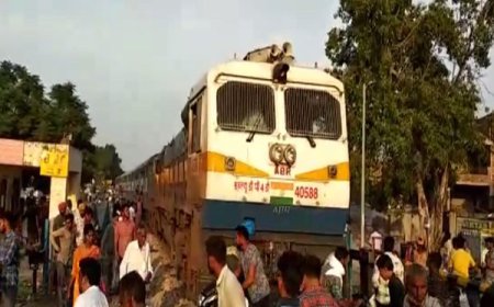 ਟ੍ਰੇਨ ਡਰਾਇਵਰ ਤੇ ਲੋਕਾਂ ਦੀ ਸੂਝ-ਬੂਝ ਸਦਕਾ ਰੇਲਵੇ ਟ੍ਰੇਕ 'ਤੇ ਵੱਡਾ ਹਾਦਸਾ ਹੋਣੋ ਟਲਿਆ