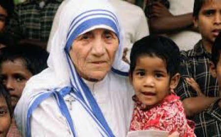 ਮਦਰ ਟੈਰੇਸਾ ਦੇ ਜਨਮ ਦਿਹਾੜੇ ਮੌਕੇ ਅਸੀਂ ਉਨ੍ਹਾਂ ਦੀ ਸੇਵਾ ਭਾਵਨਾ ਅੱਗੇ ਸਿਰ ਝੁਕਾਉਂਦੇ ਹਾਂ।