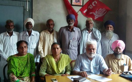 ਸੀ.ਪੀ.ਆਈ ਮਲੋਟ ਆਗੂਆਂ ਵੱਲੋਂ ਨਰੇਗਾ ਸਕੀਮ ਦੇ ਘਪਲਿਆਂ ਦਾ ਪਰਦਾਫਾਸ਼