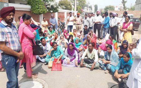 ਮਲਟੀਪਰਪਜ਼ ਹੈਲਥ ਵਰਕਰਾਂ ਨੇ ਵਿਧਾਇਕ ਰਾਜਾ ਵੜਿੰਗ ਦੀ ਕੋਠੀ ਦਾ ਕੀਤਾ ਘਿਰਾਓ