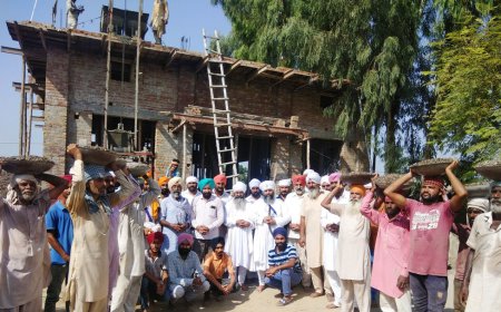 ਗੁਰਦੁਆਰਾ  ਚਰਨ ਕਮਲ ਵਿਖੇ ਸੰਗਤਾਂ ਨੇ ਭਾਰੀ ਉਤਸ਼ਾਹ ਨਾਲ ਕੀਤੀ ਦਰਬਾਰ ਹਾਲ ਲੈਟਰ ਦੀ ਸੇਵਾ