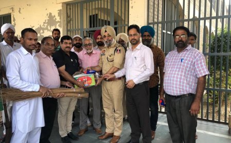 ਜ਼ਿਲਾ ਕਾਨੂੰਨੀ ਸੇਵਾਵਾਂ ਅਥਾਰਟੀ ਵੱਲੋਂ ਕੈਦੀਆਂ ਹਵਾਲਾਤੀਆਂ ਨੂੰ ਸਫਾਈ ਰੱਖਣ ਲਈ ਜੇਲ ਵਿਚ ਲਗਾਇਆ ਸੈਮੀਨਾਰ