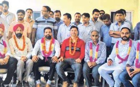 ਵਰਿੰਦਰ ਬਹਿਲ ਨੂੰ ਡੀ. ਟੀ. ਐੱਫ਼. ਦਾ ਬਲਾਕ ਪ੍ਰਧਾਨ ਚੁਣਿਆ