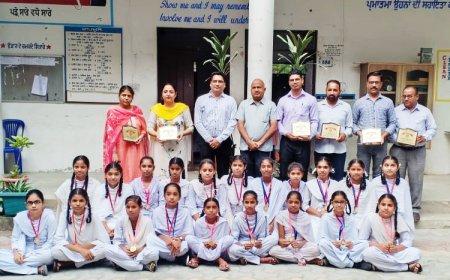 ਮਹਾਤਮਾ ਗਾਂਧੀ ਜੀ ਦੇ 150ਵੇ ਜਨਮ ਦਿਵਸ ਤੇ ਅਧਿਆਪਕਾ ਅਤੇ ਬੱਚਿਆਂ ਦਾ ਸਨਮਾਨ