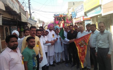 ਜੈ ਮਾਂ ਅੰਗੂਰੀ ਦੇਵੀ ਸਮਾਜ ਸੇਵੀ ਸੰਸਥਾ ਰਜਿ. ਮਲੋਟ ਵੱਲੋਂ ਦੁਸਹਿਰੇ ਦੇ ਤਿਉਹਾਰ ਦੇ ਮੌਕੇ ਤੇ ਕੱਢੀ ਗਈ ਸ਼ੋਭਾ ਯਾਤਰਾ