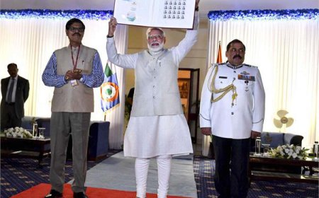 ਪ੍ਰਧਾਨ ਮੰਤਰੀ ਨਰਿੰਦਰ ਮੋਦੀ ਨੇ ਮਾਰਸ਼ਲ ਅਰਜਨ ਸਿੰਘ ਦੇ ਸਨਮਾਨ 'ਚ ਜਾਰੀ ਕੀਤਾ ਡਾਕ ਟਿਕਟ