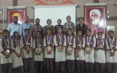 ਡੀ. ਏ. ਵੀ. ਸਕੂਲ ਦੇ ਵਿਦਿਆਰਥੀਆਂ ਨੇ ਖੇਡ ਮੁਕਾਬਲਿਆਂ 'ਚ ਮਾਰੀ ਬਾਜ਼ੀ