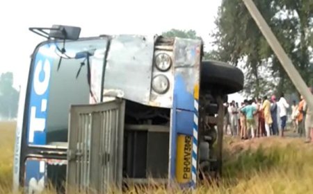 ਜਵਾਲਾ ਜੀ ਜਾ ਰਹੀ ਰੋਡਵੇਜ਼ ਦੀ ਬੱਸ ਪਿੰਡ ਮੱਲਣ ਨੇੜੇ ਖੇਤਾਂ ‘ਚ ਪਲਟੀ