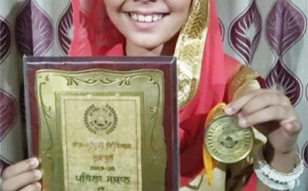 ਲੋਕ ਗੀਤ ਮੁਕਾਬਲਿਆਂ 'ਚ '10 ਸਾਲਾ ਬੱਚੀ' ਪੂਰੇ ਸੂਬੇ 'ਚੋਂ ਪਹਿਲੇ ਸਥਾਨ 'ਤੇ