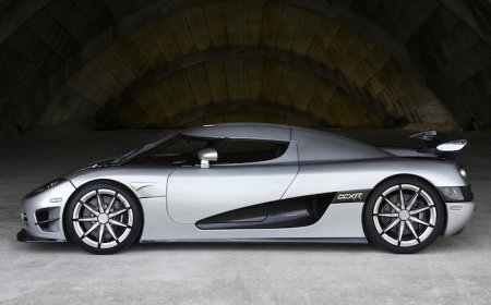 ਸੰਸਾਰ ਦੀ ਸਭ ਤੋਂ ਮਹਿੰਗੀ ਕਾਰ (Koenigsegg  CCXR Trevita - $4,8M ) ਹੈ, ਜਿਸ ਦੀ ਕੀਮਤ 32 ਕਰੋੜ ਰੁਪਏ ਹੈ ।