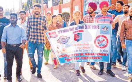 ਮਿਮਿਟ ਕਾਲਜ ਦੇ ਵਿਦਿਆਰਥੀਆਂ ਵਲੋਂ ਪ੍ਰਦੂਸ਼ਣ ਖ਼ਿਲਾਫ਼ ਜਾਗਰੂਕਤਾ ਰੈਲੀ