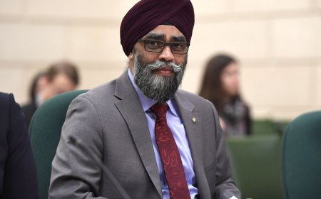 ਹੁਸ਼ਿਆਰਪੁਰ ਦੇ ਹਰਜੀਤ ਸਿੰਘ ਬਣੇ ਕੈਨਡਾ ਦੇ ਰੱਖਿਆ ਮੰਤਰੀ