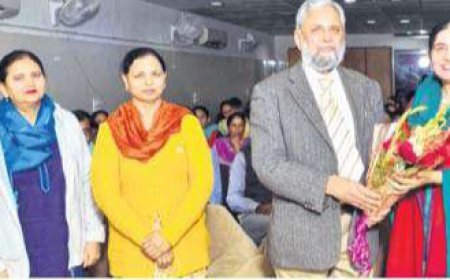 ਗੁਰੂ ਨਾਨਕ ਕਾਲਜ ਫ਼ਾਰ  ਗਰਲਜ਼ ਵਿਖੇ ਅੰਤਰਰਾਸ਼ਟਰੀ ਸੈਮੀਨਾਰ ਕਰਵਾਇਆ ਗਿਆ ।