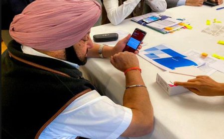 ਪੰਜਾਬ ਦੇ ਨੌਜਵਾਨਾਂ ਨੂੰ ਨਵੇਂ ਸਾਲ ਦਾ ਵੱਡਾ ਤੋਹਫਾ, ਇਸ ਤਰੀਕ ਨੂੰ ਮਿਲਣਗੇ 'ਸਮਾਰਟਫੋਨ'