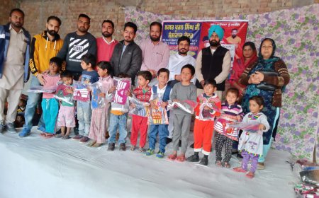 ਮਲੋਟ ਬਲੱਡ ਗਰੁੱਪ ਵਲੋਂ 550 ਸਾਲਾਂ ਪ੍ਰਕਾਸ਼ ਪੁਰਬ ਗੁਰੂ ਜੀ ਨੂੰ ਸਮਰਪਿਤ ਜਰੂਰਤਮੰਦਾ ਨੂੰ ਕੋਟੀਆ ਵੰਡਿਆ