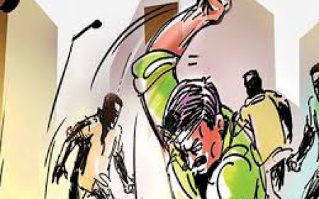 ਮਲੋਟ ਰੋਡ ’ਤੇ ਠੇਕੇ ਕੋਲ ਬਣੇ ਅਹਾਤੇ ’ਚ 4 ਲੋਕ ਸ਼ਰਾਬ ਪੀਂਦੇ ਹੋਏ ਆਪਸ 'ਚ ਭਿੜੇ