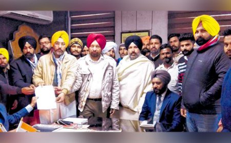 ਆਮ ਆਦਮੀ ਪਾਰਟੀ ਨੇ ਡਿਪਟੀ ਕਮਿਸ਼ਨਰ ਦਫ਼ਤਰ ਅੱਗੇ ਕੀਤਾ ਰੋਸ ਪ੍ਰਦਰਸ਼ਨ