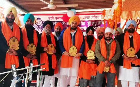 ਗੁ. ਚਰਨ ਕਮਲ ਵਿਖੇ ਦਸ਼ਮੇਸ਼ ਪਿਤਾ ਦਾ ਪ੍ਰਕਾਸ਼ ਪੁਰਬ ਸ਼ਰਧਾ ਨਾਲ ਮਨਾਇਆ