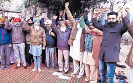 ਟਰੇਡ ਯੂਨੀਅਨਾਂ ਨੇ ਹੜਤਾਲ ਕਰ ਕੇ ਕੀਤਾ ਰੋਸ ਪ੍ਰਦਰਸ਼ਨ