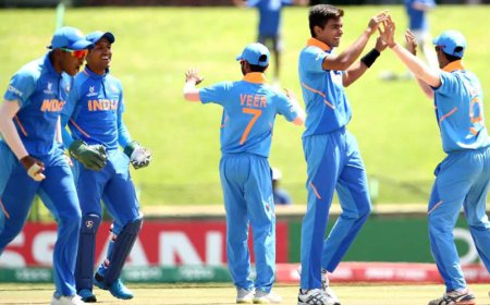 ਆਸਟ੍ਰੇਲੀਆ ਨੂੰ 74 ਦੌੜਾਂ ਨਾਲ ਹਰਾ ਭਾਰਤ ਪਹੁੰਚਿਆ ਸੈਮੀਫਾਈਨਲ ‘ਚ