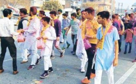 ਮਹਾਂਸ਼ਿਵਰਾਤਰੀ ਦੇ ਸਬੰਧ ਵਿਚ ਕੱਢੀ ਗਈ ਸ਼ੋਭਾ ਯਾਤਰਾ