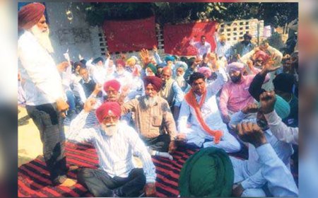 ਟੈਕਨੀਕਲ ਐਂਡ ਮਕੈਨੀਕਲ ਇੰਪਲਾਈਜ਼ ਯੂਨੀਅਨ ਵੱਲੋਂ ਲਟਕ ਰਹੀਆਂ ਮੰਗਾਂ ਨੂੰ ਲੈ ਕੇ ਲਗਾਇਆ ਧਾਰਨਾ