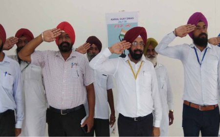 ਕਾਰਗਿਲ ਸ਼ਹੀਦਾਂ ਨੂੰ ਸੈਲੂਟ ਕਰਕੇ ਵਿਜੈ ਦਿਵਸ ਮਨਾਇਆ