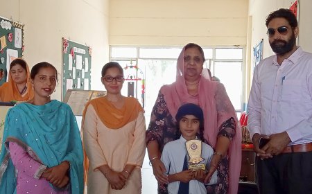 ਸ਼੍ਰੋਮਣੀ ਗੁਰਦੁਆਰਾ ਪ੍ਰਬੰਧਕ ਕਮੇਟੀ ਅਤੇ ਡਾਇਰੈਕਟੋਰੇਟ ਆਫ ਐਜੂਕੇਸ਼ਨ ਬਹਾਦਰਗੜ੍ਹ (ਪਟਿਆਲਾ)ਦੇ ਅਧੀਨ ਚੱਲ ਰਹੀ ਵਿਦਿਅਕ ਸੰਸਥਾ ਮਾਤਾ ਗੁਜਰੀ ਪਬਲਿਕ ਸਕੂਲ ਥੇਹੜੀ ਸਾਹਿਬ ਵੱਲੋਂ ਅੱਜ ਸੈਸ਼ਨ 2021-22 ਦੇ ਵਿਦਿਆਰਥੀਆਂ ਦਾ ਸਲਾਨਾ ਨਤੀਜਾ ਜਾਰੀ ਕੀਤਾ ਗਿਆ