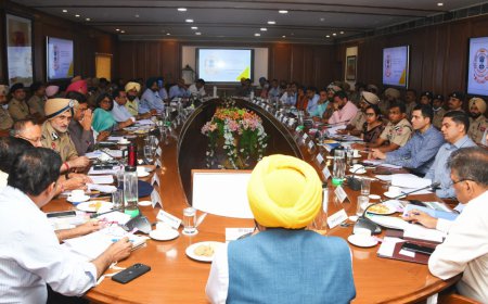 ਮੁੱਖ ਮੰਤਰੀ ਪੰਜਾਬ ਵੱਲੋਂ ਨਸ਼ਾ ਮੁਕਤ ਪੰਜਾਬ ਬਣਾਉਣ ਦੇ ਲਈ ਜਿਲ੍ਹੇ ਦੇ ਸਮੂਹ ਡੀ.ਸੀ ਅਤੇ ਐੱਸ.ਐੱਸ.ਪੀ ਨਾਲ ਕੀਤੀ ਮੀਟਿੰਗ