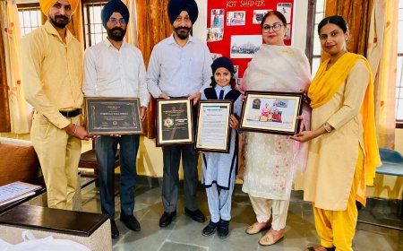 ਮਾਤਾ ਸੁੰਦਰੀ ਪਬਲਿਕ ਸਕੂਲ ਕੋਟ ਸ਼ਮੀਰ ਦੀ ਵਿਦਿਆਰਥਣ ਪ੍ਰਭਨੂਰ ਕੌਰ ਢਿੱਲੋਂ ਨੇ ਹਾਸਿਲ ਕੀਤਾ ਅੰਤਰਰਾਸ਼ਟਰੀ "ਗਲੋਬਲ ਚਾਈਲਡ ਪ੍ਰੋਡਿਜੀ ਅਵਾਰਡ"