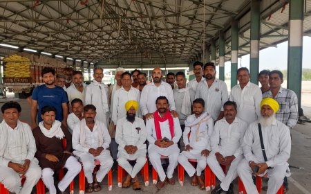 ਦਾਣਾ ਮੰਡੀ ਗਿੱਦੜਬਾਹਾ ਵਿਖੇ ਮਜ਼ਦੂਰਾਂ ਦੇ "ਮਜ਼ਦੂਰੀ ਹੱਕਾਂ" ਲਈ ਹੋਈ ਮੀਟਿੰਗ