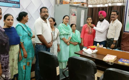 ਖੁਸ਼ਦੀਪ ਨੇ 12ਵੀਂ (ਸਾਇੰਸ) ਵਿੱਚ ਮਲੋਟ ਬਲਾਕ ਵਿੱਚੋ ਪਹਿਲਾ ਸਥਾਨ ਹਾਸਿਲ ਕਰਕੇ ਸਕੂਲ ਅਤੇ ਮਾਪਿਆਂ ਦਾ ਨਾਮ ਕੀਤਾ ਰੋਸ਼ਨ