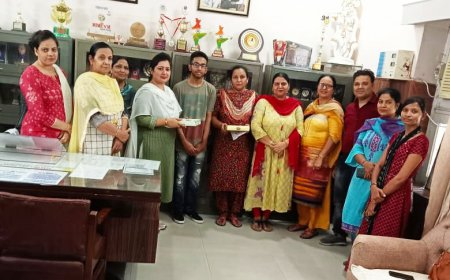 ਐੱਸ.ਡੀ ਸੀਨੀ.ਸੈਕੰ. ਸਕੂਲ ਮਲੋਟ ਦੇ ਦੱਸਵੀਂ ਜਮਾਤ ਦੇ ਵਿਦਿਆਰਥੀ ਅੰਸ਼ ਨੇ ਸਟੇਟ ਵਿੱਚ ਮੈਰਿਟ ਹਾਸਿਲ ਕਰਕੇ ਇਤਿਹਾਸ ਦੁਹਰਾਇਆ