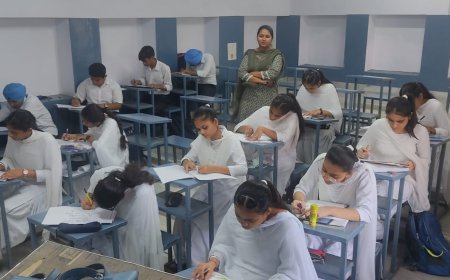 ਜੀ.ਟੀ.ਬੀ. ਖਾਲਸਾ ਸੀਨੀ. ਸੈਕੰ. ਸਕੂਲ ਮਲੋਟ ਵਿਖੇ 'ਵਿਸ਼ਵ ਜਨਸੰਖਿਆ ਦਿਵਸ' ਮੌਕੇ ਕਰਵਾਏ ਗਏ Slogan Writing ਮੁਕਾਬਲੇ