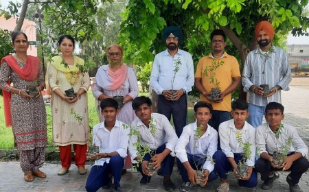 ਸ.ਸ.ਸ ਸਕੂਲ ਬੁਰਜ ਸਿੱਧਵਾਂ ਵਿਖੇ ਵਣ ਮਹਾਂਉਤਸਵ ਤਹਿਤ ਪੌਦੇ ਲਗਾਏ
