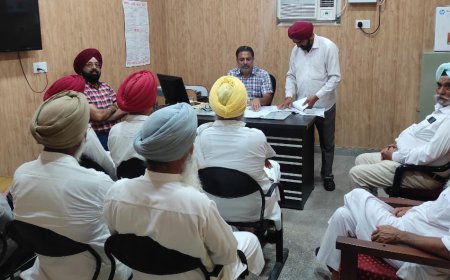 ਸਾਬਕਾ ਸੈਨਿਕ ਯੂਨੀਅਨ ਆਗੂਆਂ ਦੀ ਸਿਹਤ ਸਕੀਮ ਸੰਬੰਧੀ ਮੁੱਖ ਅਫ਼ਸਰ ਨਾਲ ਹੋਈ ਮੀਟਿੰਗ