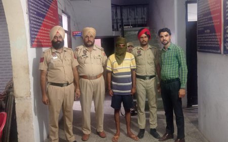 ਮਾਂ ਦੀ ਬੇ-ਰਹਿਮੀ ਨਾਲ ਕੁੱਟਮਾਰ ਕਰਦੇ ਦੀ ਵੀਡਿਓ ਵਾਇਰਲ ਹੋਣ ਤੇ ਥਾਣਾ ਸਿਟੀ ਮਲੋਟ ਪੁਲਿਸ ਨੇ ਦੋਸ਼ੀ ਨੂੰ ਕੀਤਾ ਕਾਬੂ