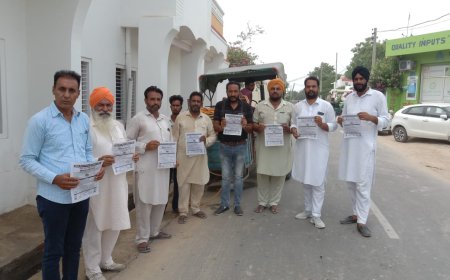 ਪਿੰਡ ਤਰਖਾਣਵਾਲਾ ਵਿਖੇ ਮੱਛਰਾਂ ਦੇ ਲਾਰਵੇ ਨੂੰ ਨਸ਼ਟ ਕਰਨ ਲਈ ਸਿਹਤ ਵਿਭਾਗ ਵੱਲੋਂ ਐਂਟੀਲਾਰਵਾ ਦਾ ਕੀਤਾ ਛਿੜਕਾਅ