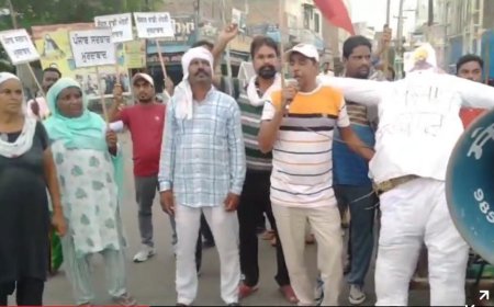 ਸਫ਼ਾਈ ਮਜ਼ਦੂਰ ਯੂਨੀਅਨ ਮਲੋਟ ਨੇ ਫੂਕਿਆ ਪੰਜਾਬ ਸਰਕਾਰ ਦਾ ਪੁਤਲਾ