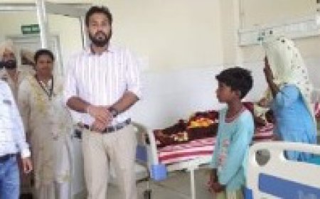 ਮਲੋਟ ਦੇ ਐੱਸ.ਡੀ.ਐੱਮ ਨੇ ਸਿਵਲ ਹਸਪਤਾਲ ਮਲੋਟ ਦਾ ਕੀਤਾ ਦੌਰਾ