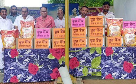 ਡੇਰਾ ਸੱਚਾ ਸੌਦਾ ਬਲਾਕ ਮਲੋਟ ਦੀ ਸਾਧ-ਸੰਗਤ ਨੇ 15 ਲੋੜਵੰਦ ਪਰਿਵਾਰਾਂ ਨੂੰ ਵੰਡਿਆ ਰਾਸ਼ਨ