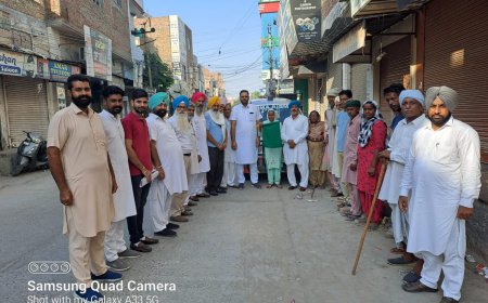 ਡਾ. ਗਿੱਲ ਅਤੇ ਸਰਪੰਚ ਸੰਦੀਪ ਕੌਰ ਨੇ ਅਪ੍ਰੇਸ਼ਨ ਲਈ ਮਰੀਜ਼ਾਂ ਨੂੰ ਬਠਿੰਡਾ ਕੀਤਾ ਰਵਾਨਾ