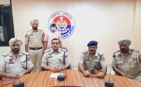 ਸ਼੍ਰੀ ਮੁਕਤਸਰ ਸਾਹਿਬ ਪੁਲਿਸ ਨੇ ਕੈਬਨਿਟ ਮੰਤਰੀ ਦਾ ਜਾਅਲੀ ਪੀ.ਏ ਬਣ ਕੇ ਨੌਕਰੀ ਲਗਾਵਾਉਣ ਲਈ 10 ਲੱਖ ਦੀ ਠੱਗੀ ਮਾਰਨ ਦੀ ਕੋਸ਼ਿਸ਼ ਕਰਨ ਵਾਲੇ ਨੂੰ ਕੀਤਾ ਕਾਬੂ