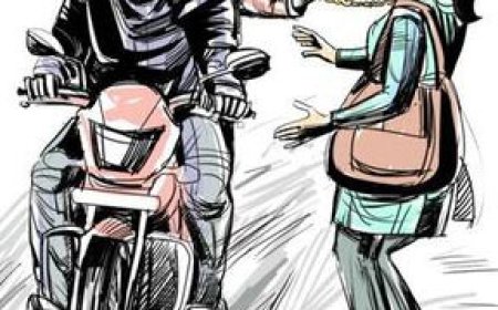 ਸ਼੍ਰੀ ਮੁਕਤਸਰ ਸਾਹਿਬ ਦੀ 'ਆਪ' ਦੀ ਮਹਿਲਾ ਵਿੰਗ ਦੀ ਹਲਕਾ ਇੰਚਾਰਜ ਕੋਲੋਂ  ਮੋਟਰਸਾਇਕਲ ਸਵਾਰ ਸੋਨੇ ਦੀ ਚੇਨ ਖੋਹ ਕੇ ਫਰਾਰ